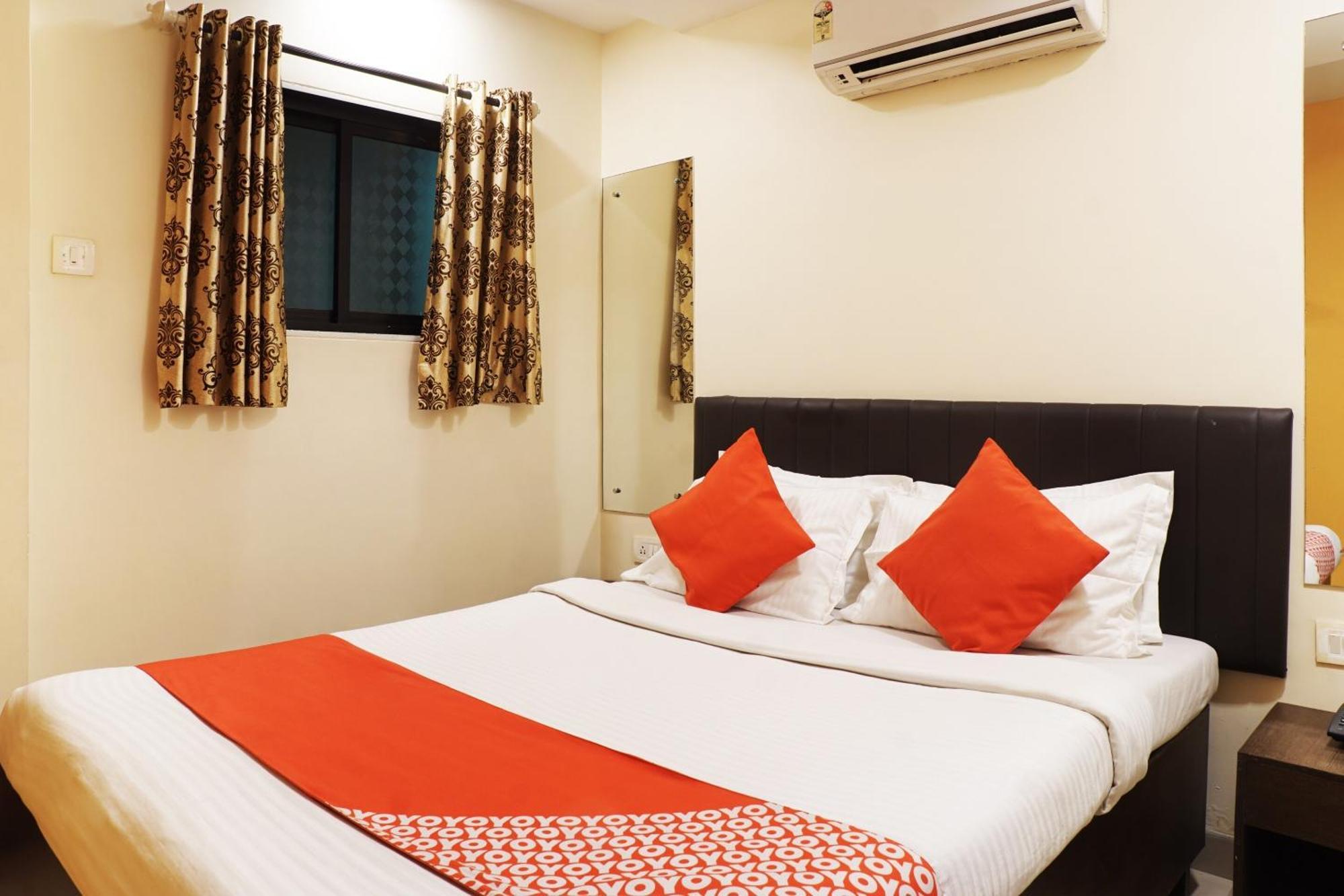 Oyo Hotel Paradise Bombaim Exterior foto